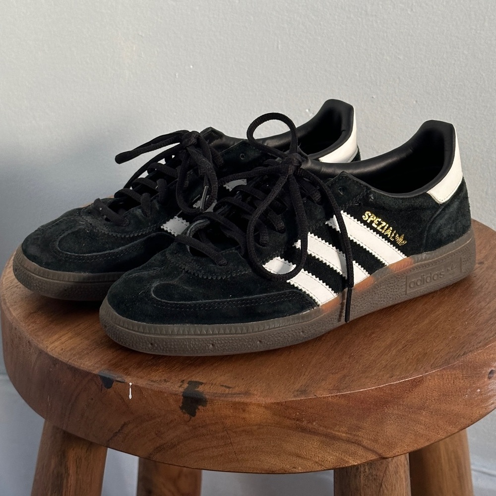 Adidas suede Spezial
